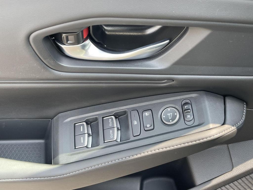 new 2025 Honda Accord Hybrid car, priced at $35,260