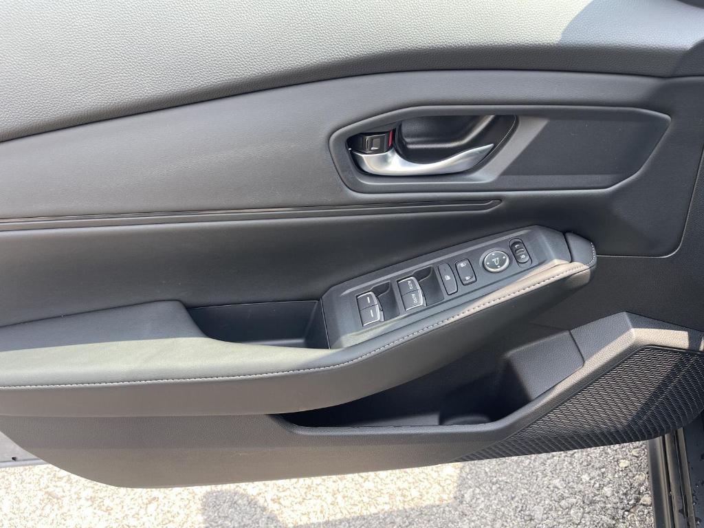 new 2025 Honda Accord Hybrid car, priced at $35,260