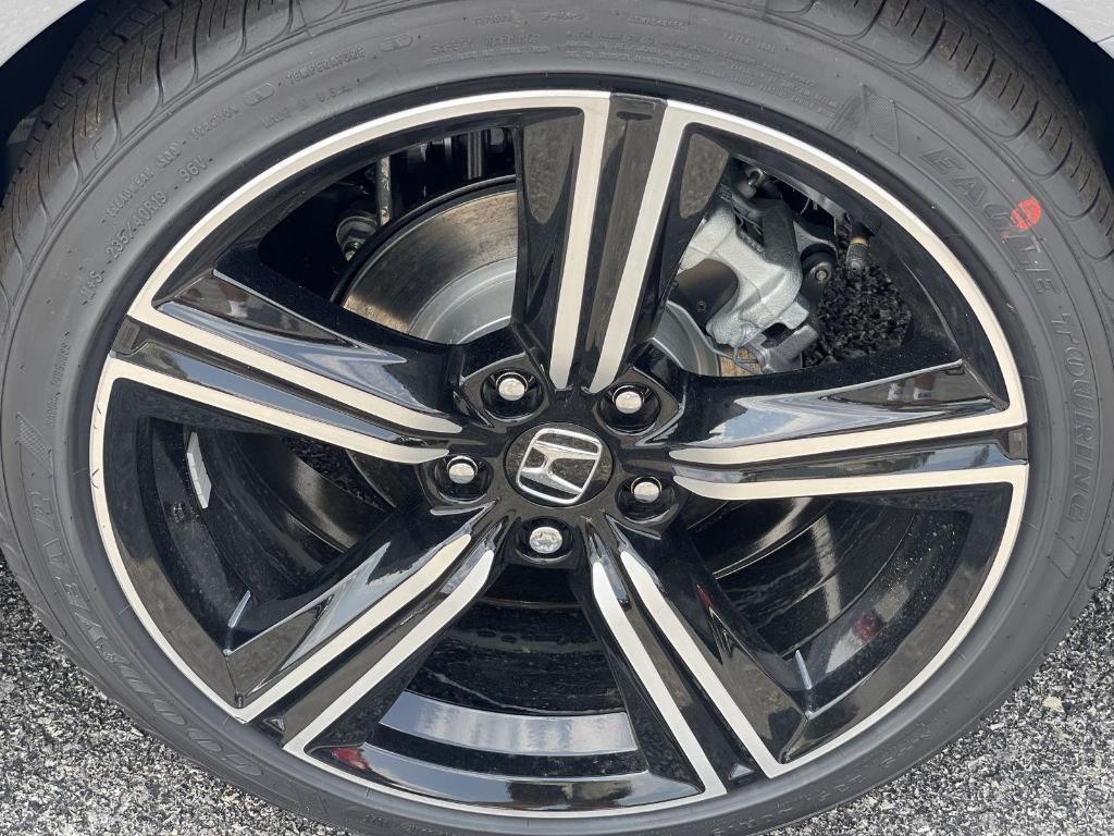new 2025 Honda Accord Hybrid car, priced at $35,260