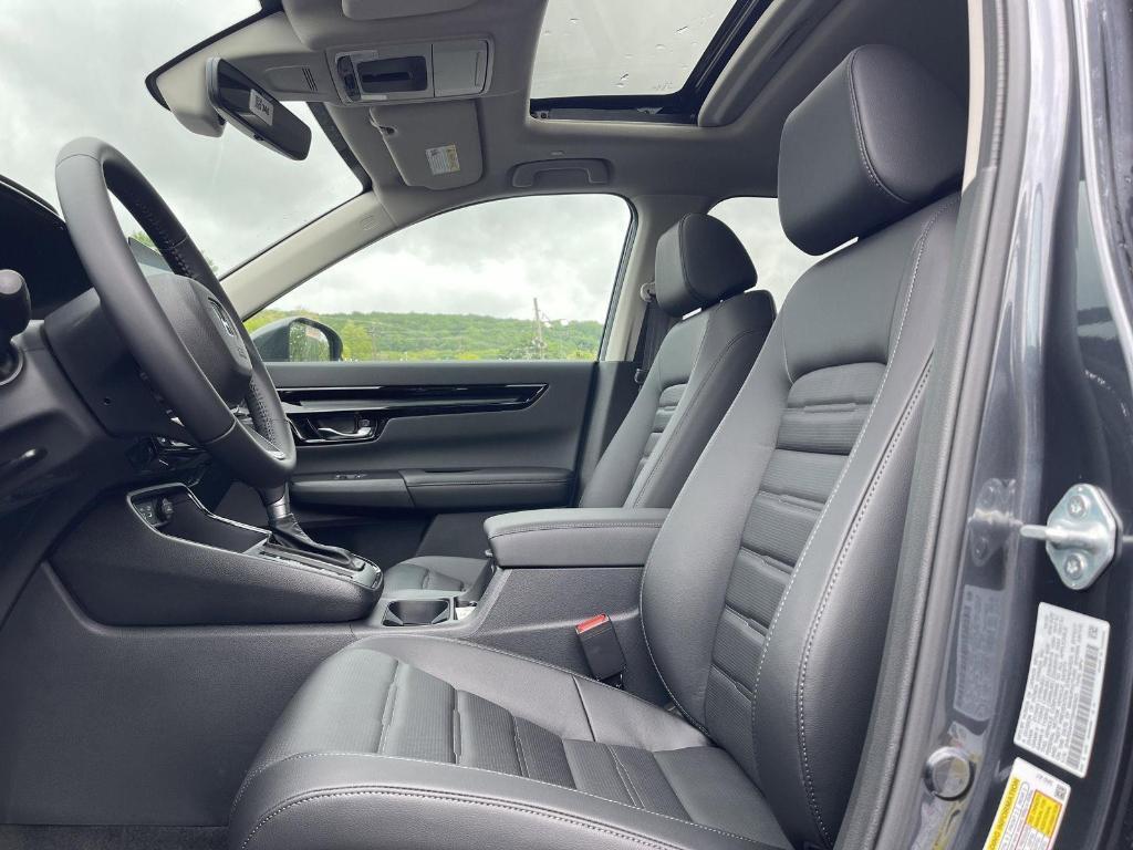 new 2025 Honda CR-V car, priced at $37,895