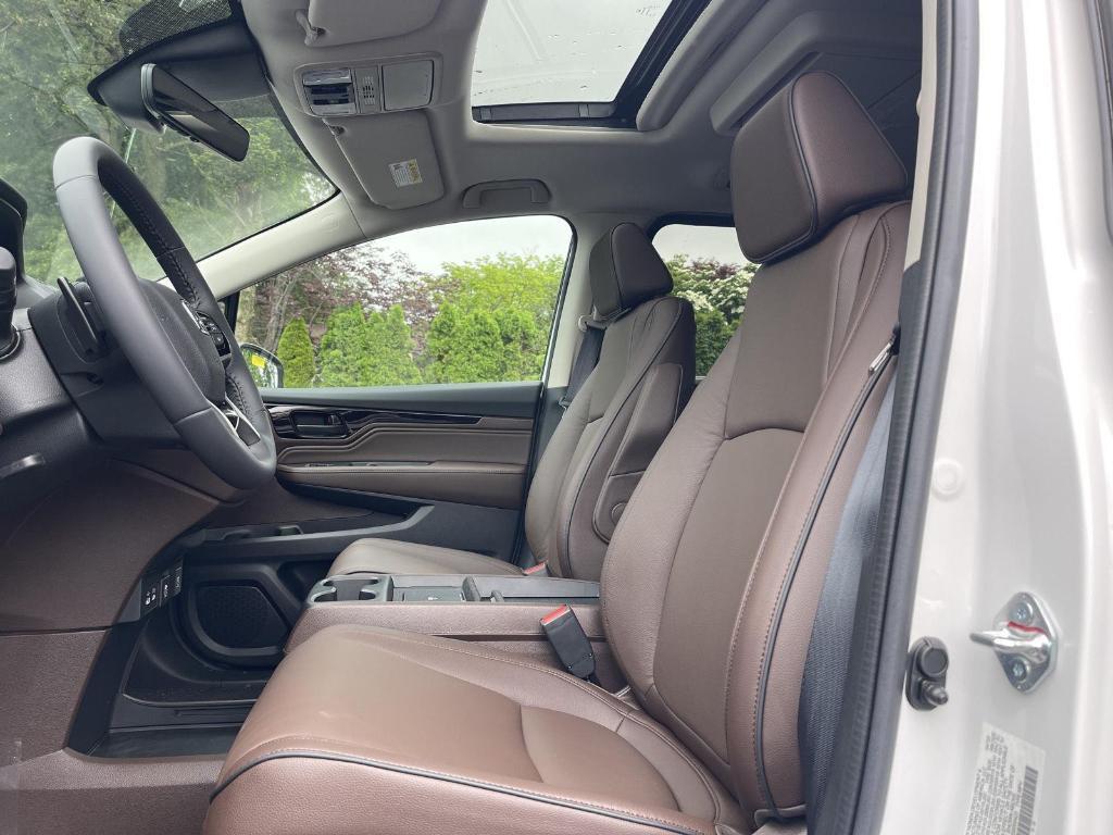new 2025 Honda Odyssey car, priced at $48,815