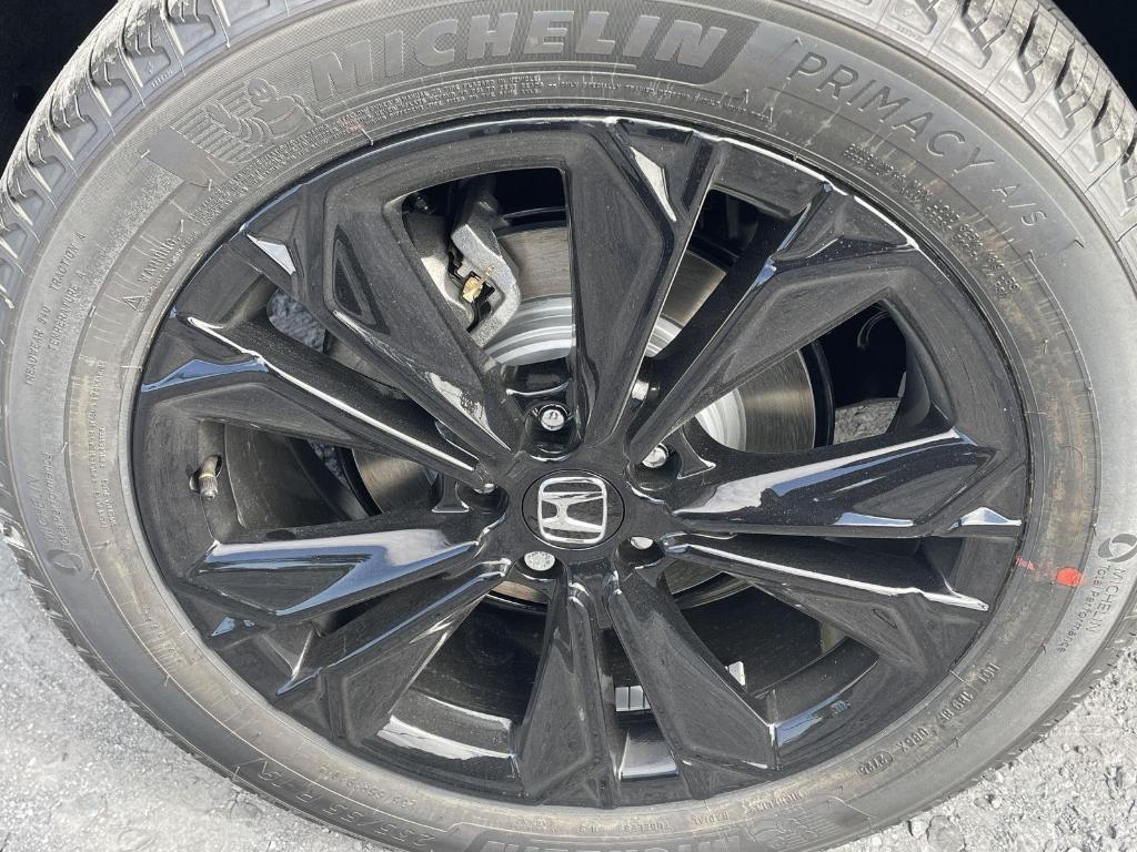 new 2026 Honda CR-V Hybrid car, priced at $43,700