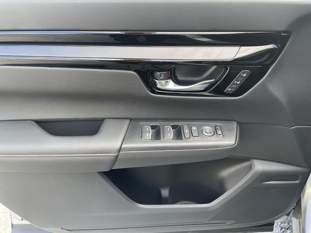 new 2026 Honda CR-V Hybrid car, priced at $43,700