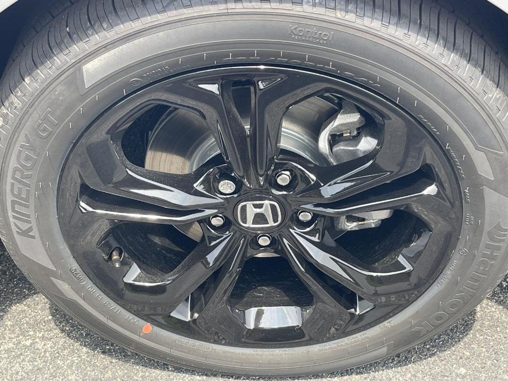 new 2025 Honda Accord car, priced at $31,710