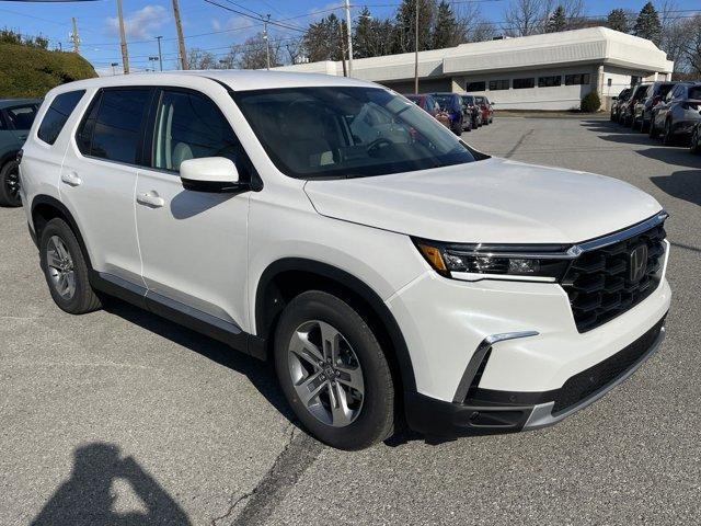 new 2025 Honda Pilot car, priced at $47,450