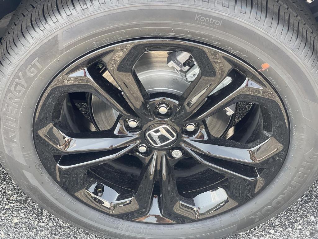 new 2025 Honda Accord car, priced at $32,165