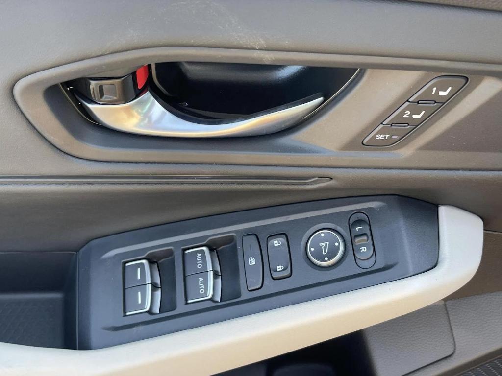 new 2025 Honda Accord Hybrid car, priced at $36,545