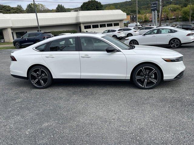 new 2025 Honda Accord Hybrid car, priced at $35,205