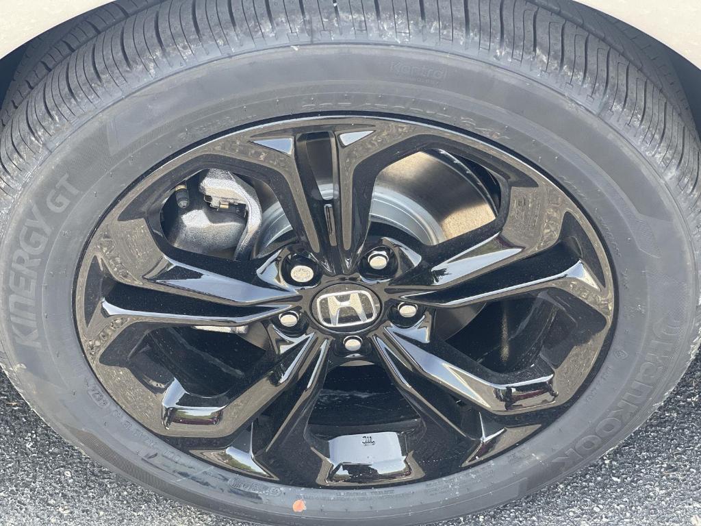 new 2025 Honda Accord car, priced at $31,710