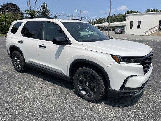 new 2025 Honda Pilot car, priced at $51,250