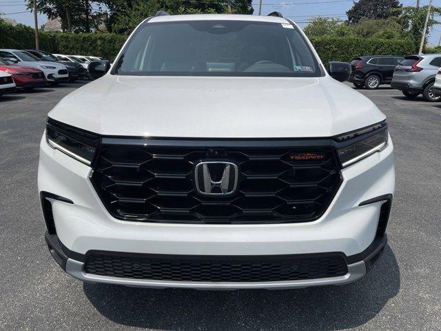 new 2025 Honda Pilot car, priced at $51,250