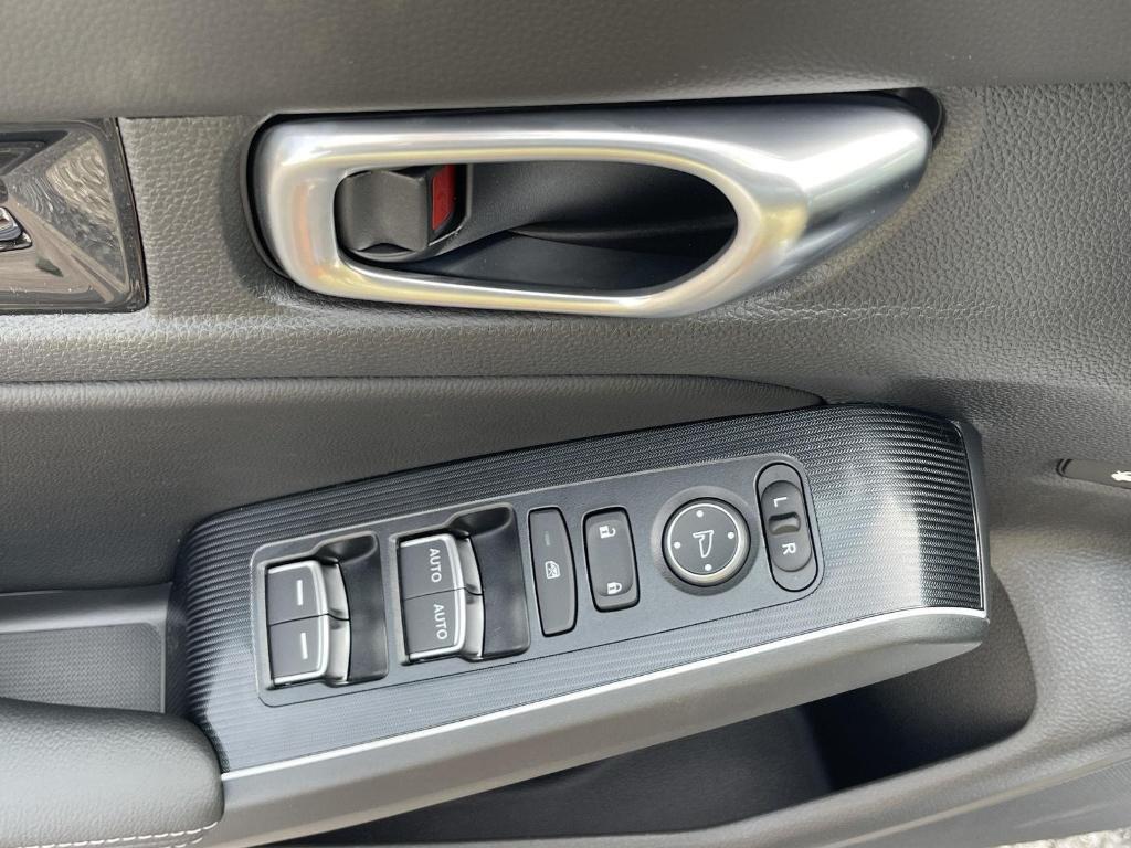 new 2025 Honda Civic Hybrid car, priced at $33,555
