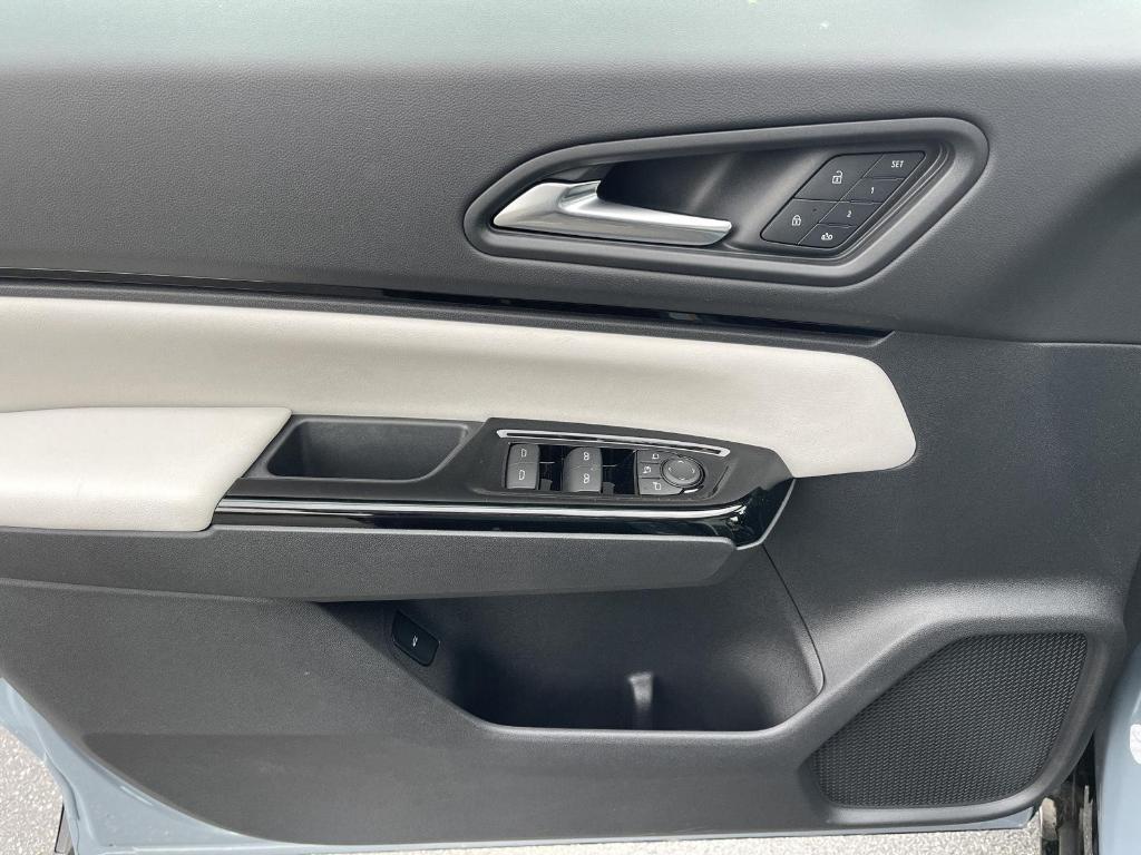 new 2025 Honda Prologue car, priced at $59,805