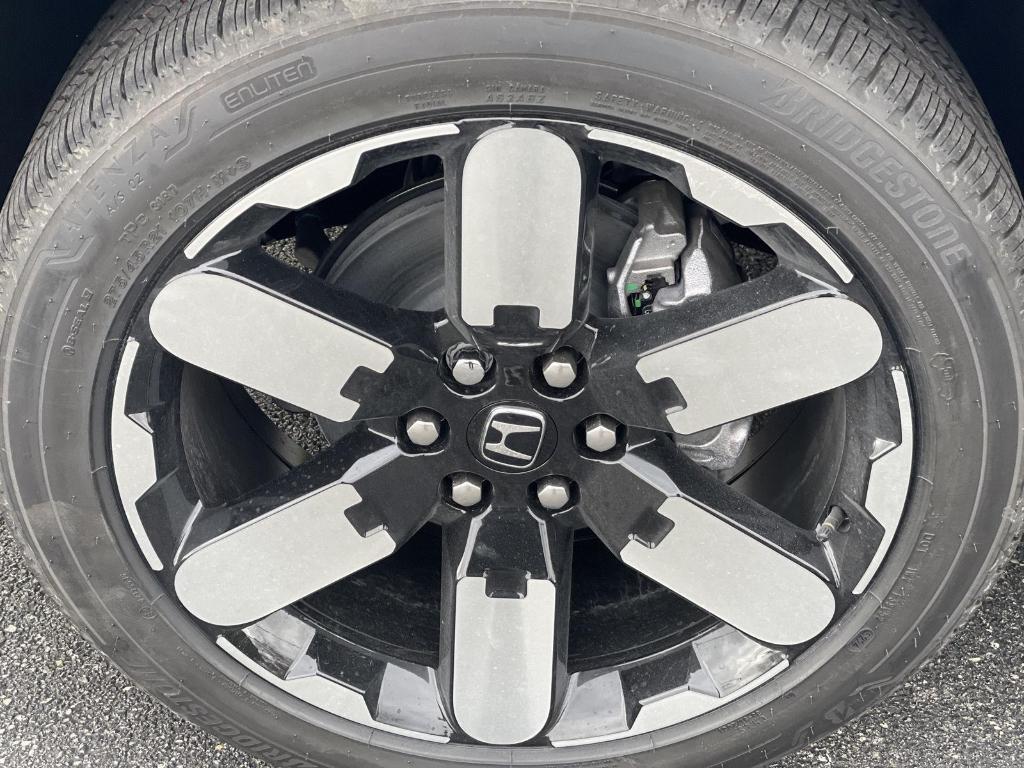 new 2025 Honda Prologue car, priced at $59,805