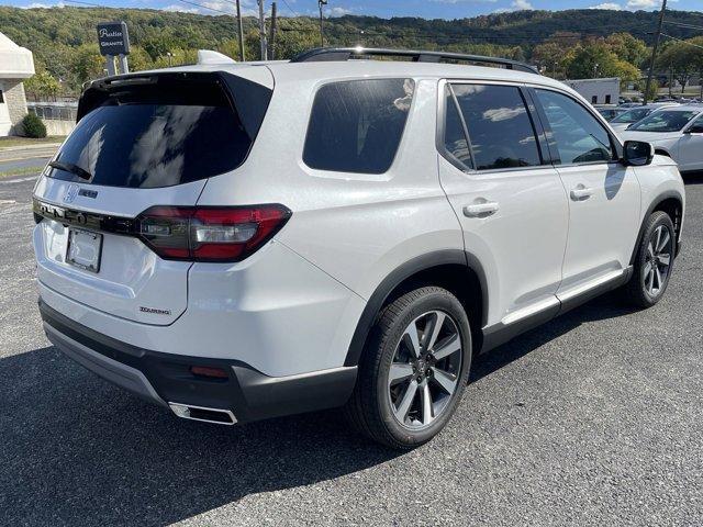 new 2025 Honda Pilot car, priced at $51,450