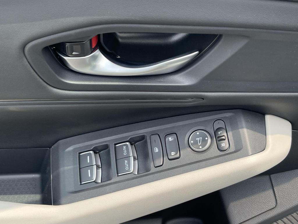 new 2025 Honda Accord car, priced at $32,210