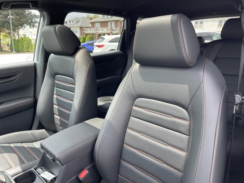 new 2025 Honda CR-V Hybrid car, priced at $41,000