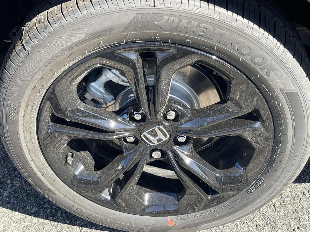 new 2025 Honda Accord car, priced at $31,710