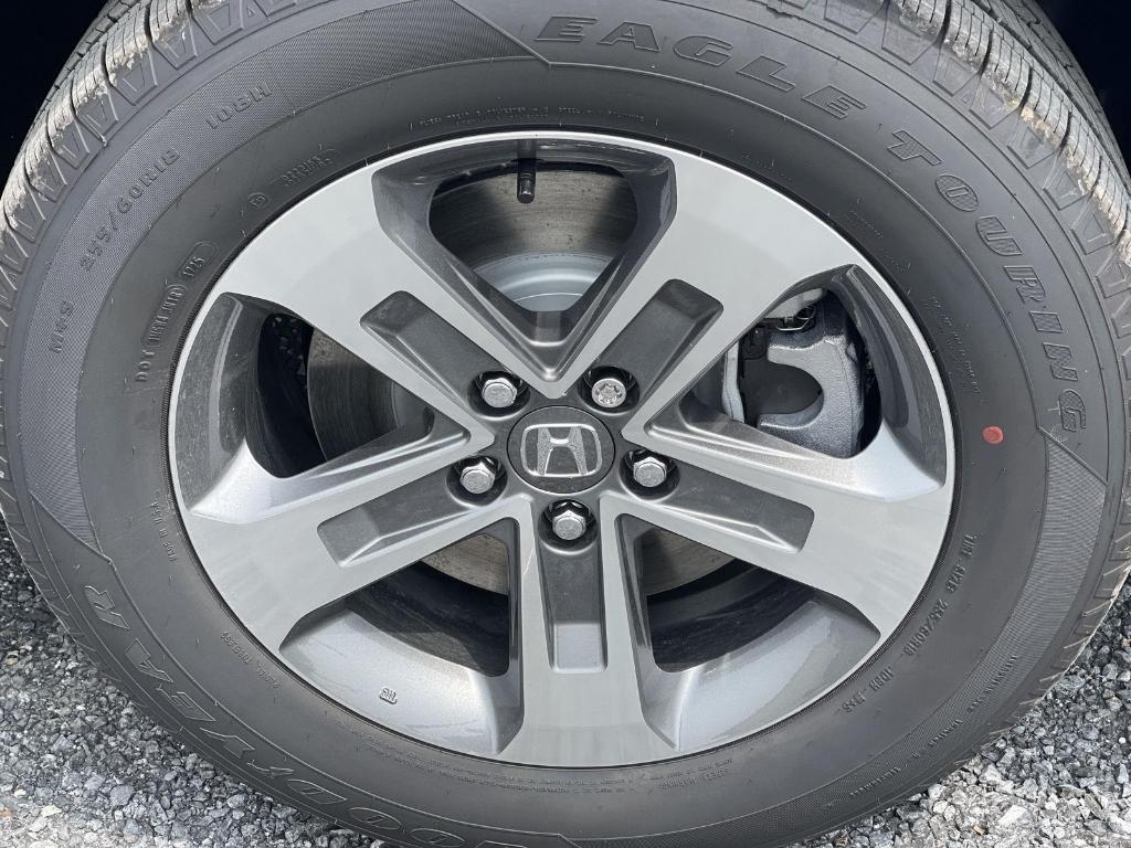 new 2025 Honda Pilot car, priced at $47,050