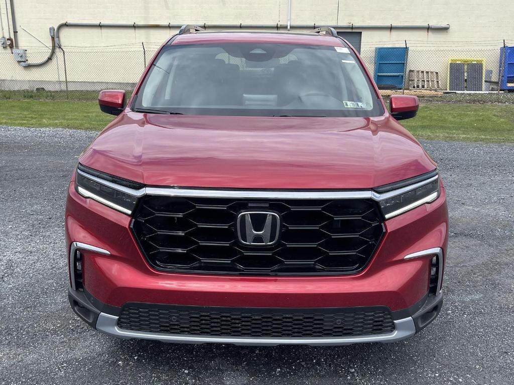 new 2025 Honda Pilot car, priced at $51,505