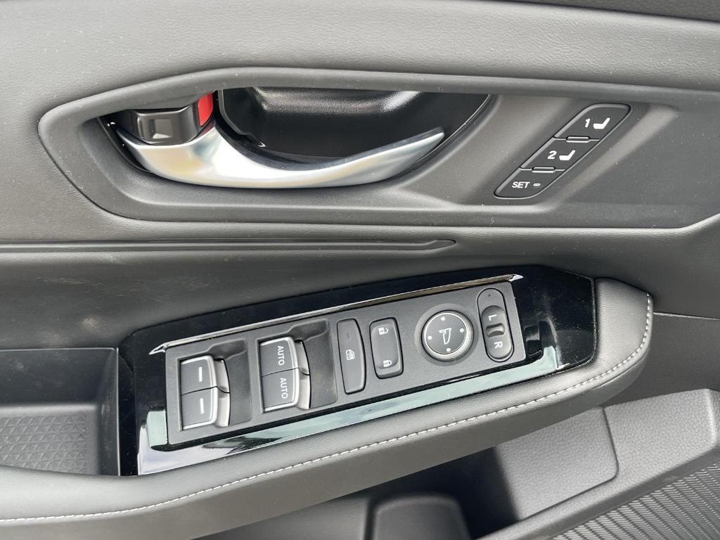 new 2025 Honda Accord Hybrid car, priced at $40,450
