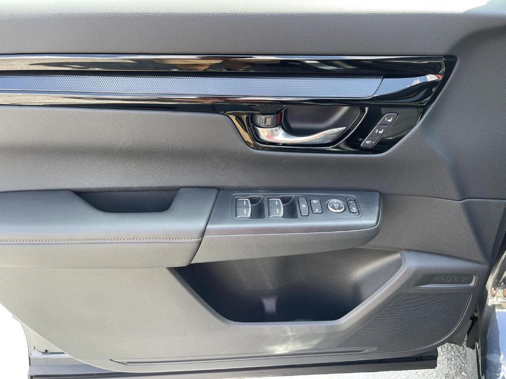 new 2026 Honda CR-V Hybrid car, priced at $43,645