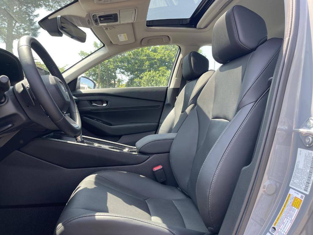 new 2025 Honda Accord Hybrid car, priced at $40,905