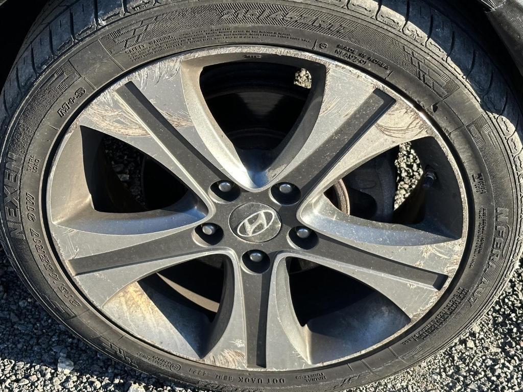used 2014 Hyundai Elantra car