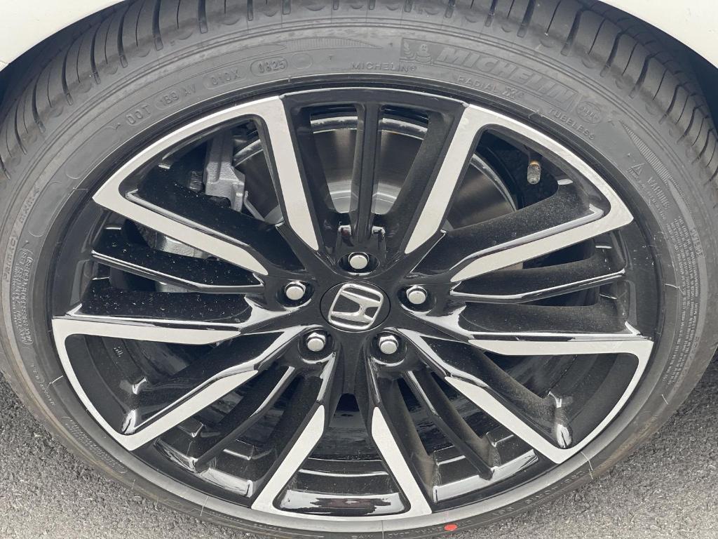 new 2025 Honda Accord Hybrid car, priced at $40,905