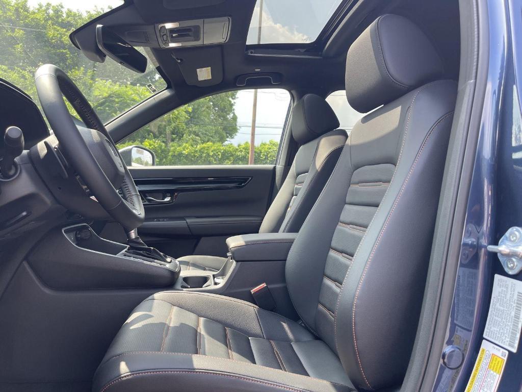 new 2026 Honda CR-V Hybrid car, priced at $43,700