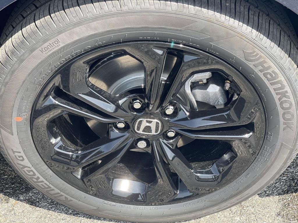 new 2025 Honda Accord car, priced at $31,710