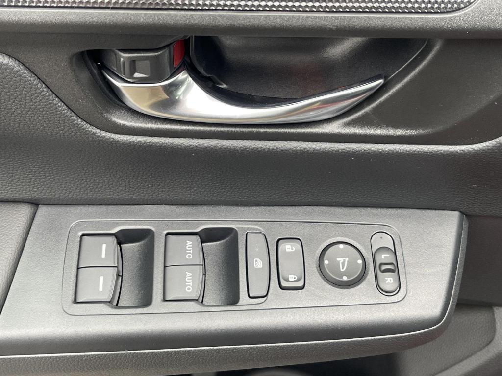 new 2026 Honda CR-V Hybrid car, priced at $40,705