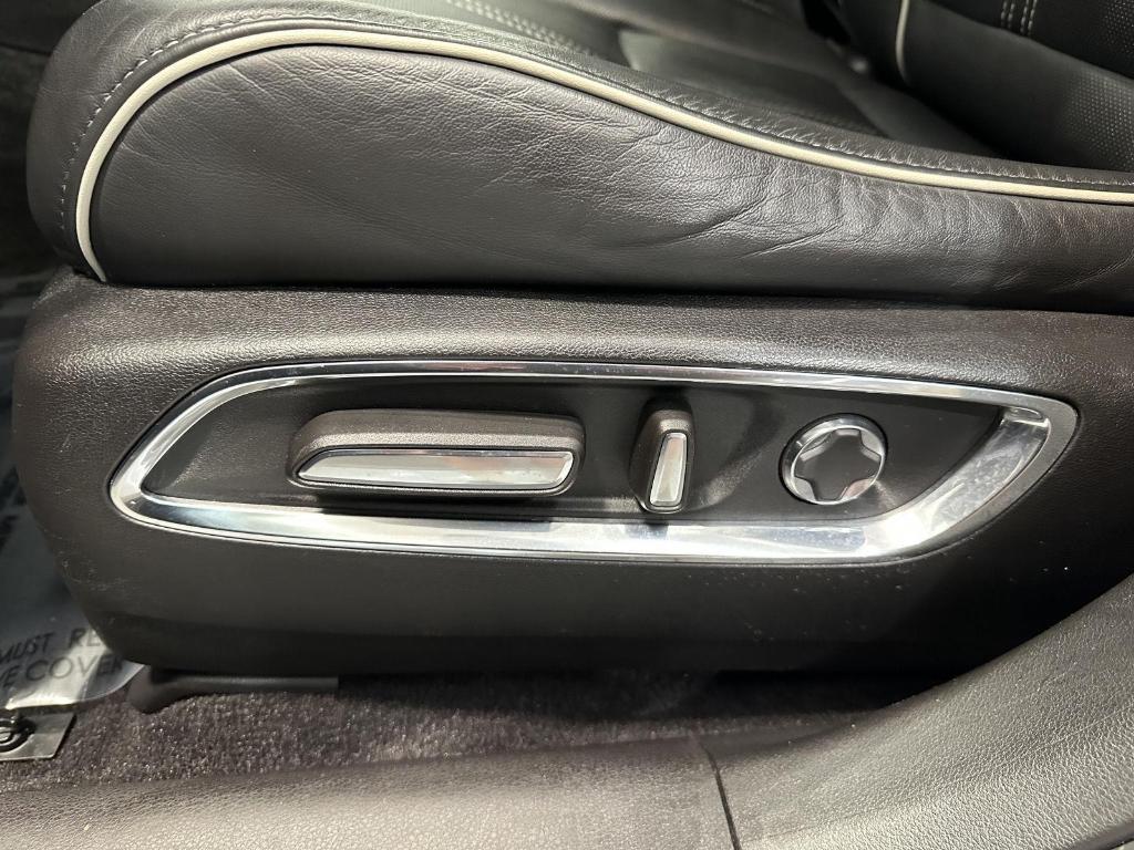 used 2020 Acura MDX car, priced at $32,695