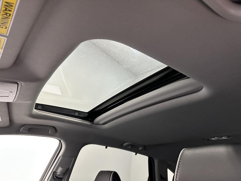 used 2020 Acura MDX car, priced at $32,695