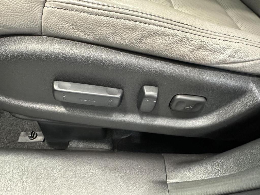 used 2016 Honda CR-V car, priced at $18,995