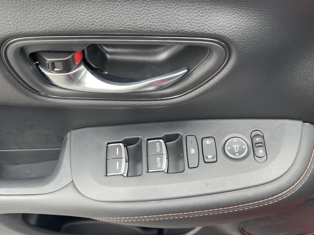 new 2025 Honda HR-V car, priced at $30,350