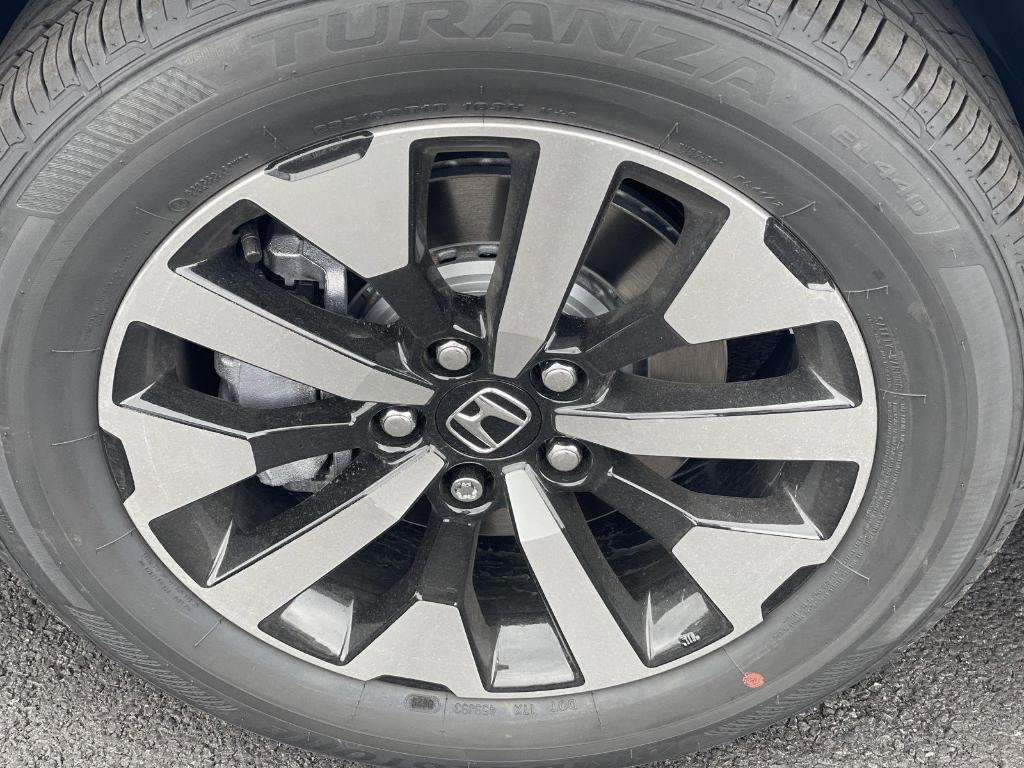 new 2025 Honda Odyssey car, priced at $44,125