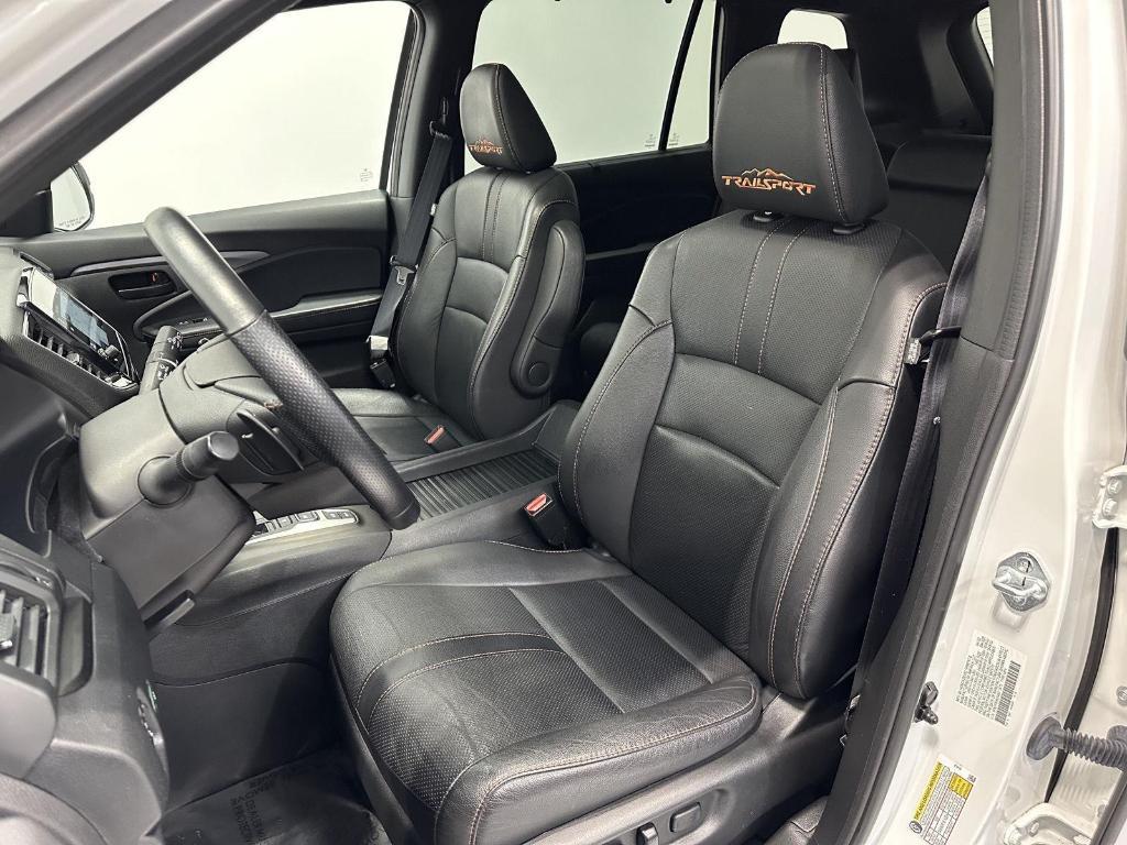 used 2022 Honda Passport car, priced at $33,995