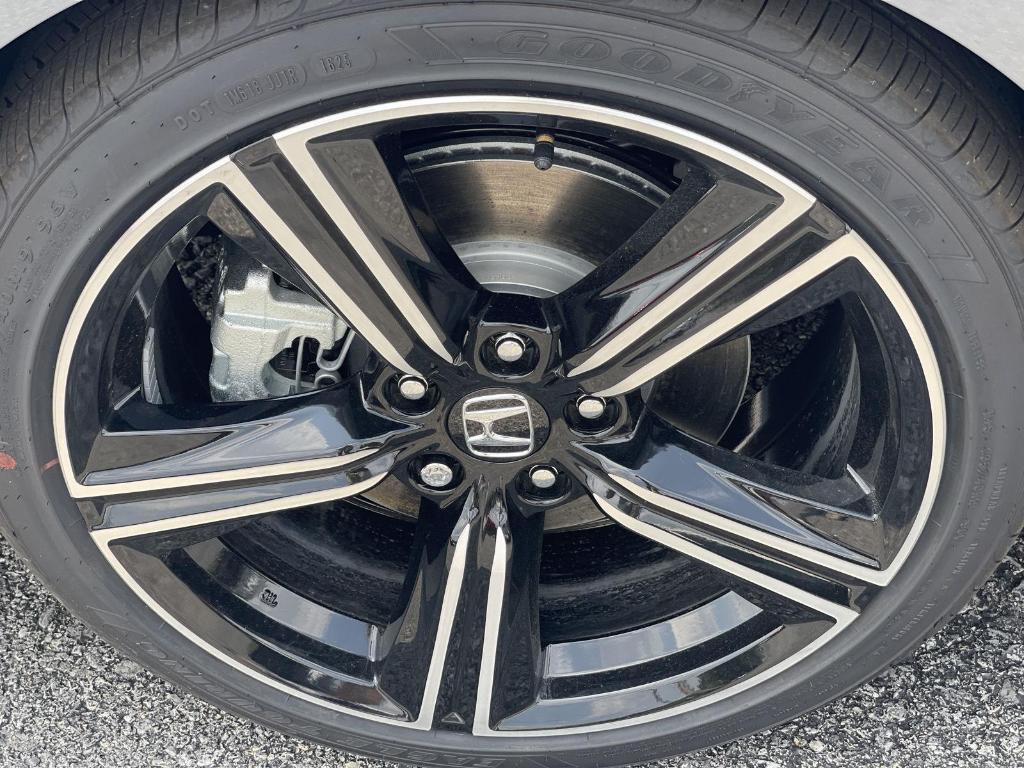 new 2025 Honda Accord Hybrid car, priced at $35,260