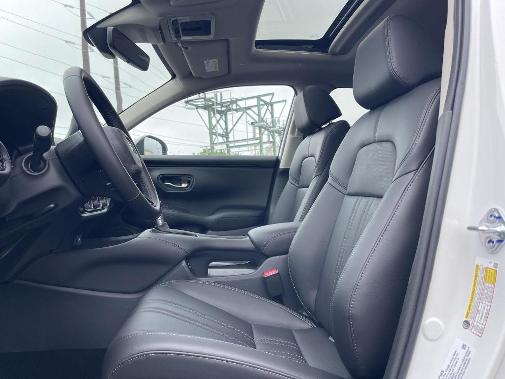 new 2025 Honda HR-V car, priced at $32,850