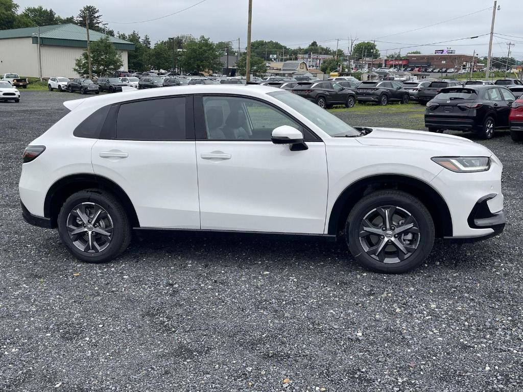 new 2025 Honda HR-V car, priced at $32,850