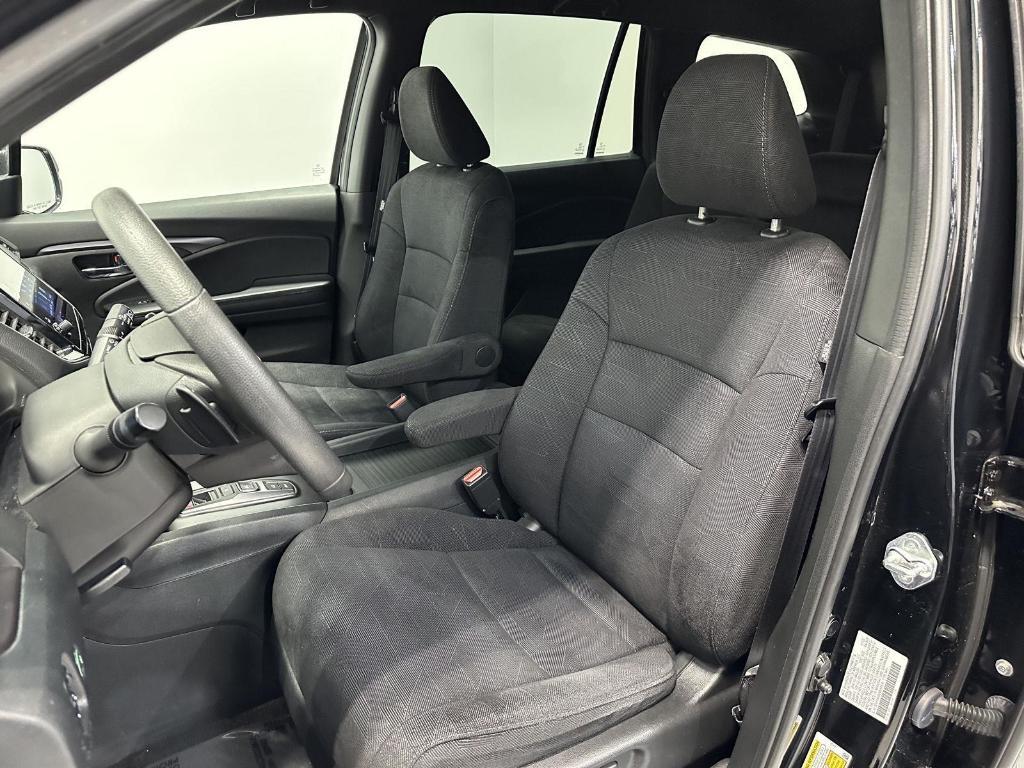 used 2022 Honda Pilot car, priced at $31,995