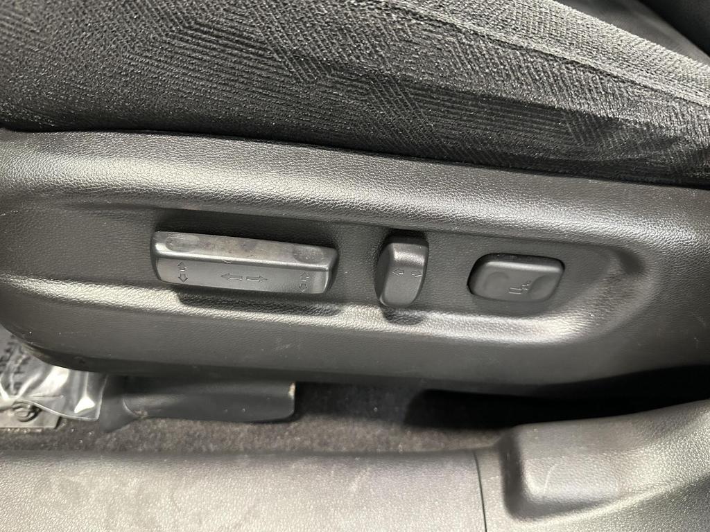 used 2022 Honda Pilot car, priced at $31,995