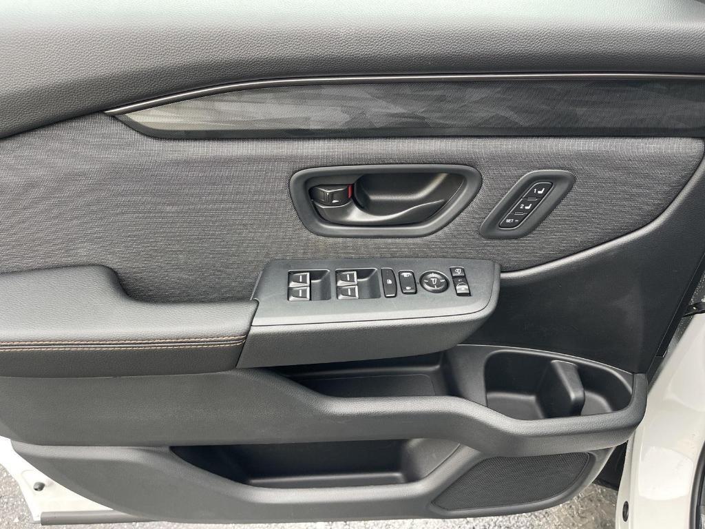 new 2026 Honda Passport car, priced at $50,355