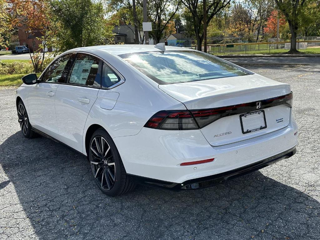 new 2025 Honda Accord Hybrid car, priced at $40,950