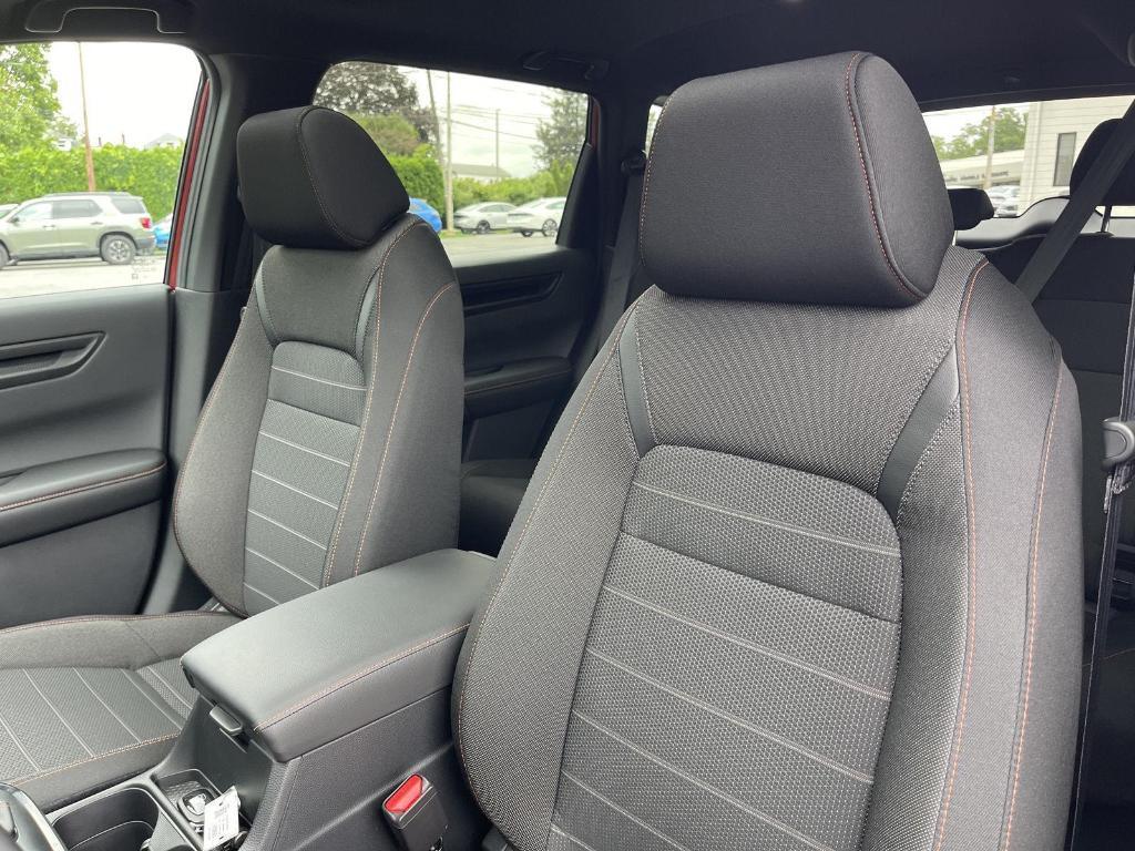 new 2025 Honda CR-V Hybrid car, priced at $38,000