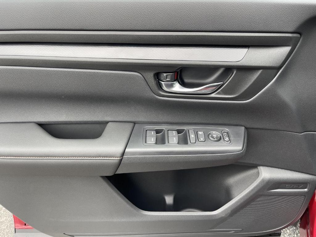 new 2025 Honda CR-V Hybrid car, priced at $38,000