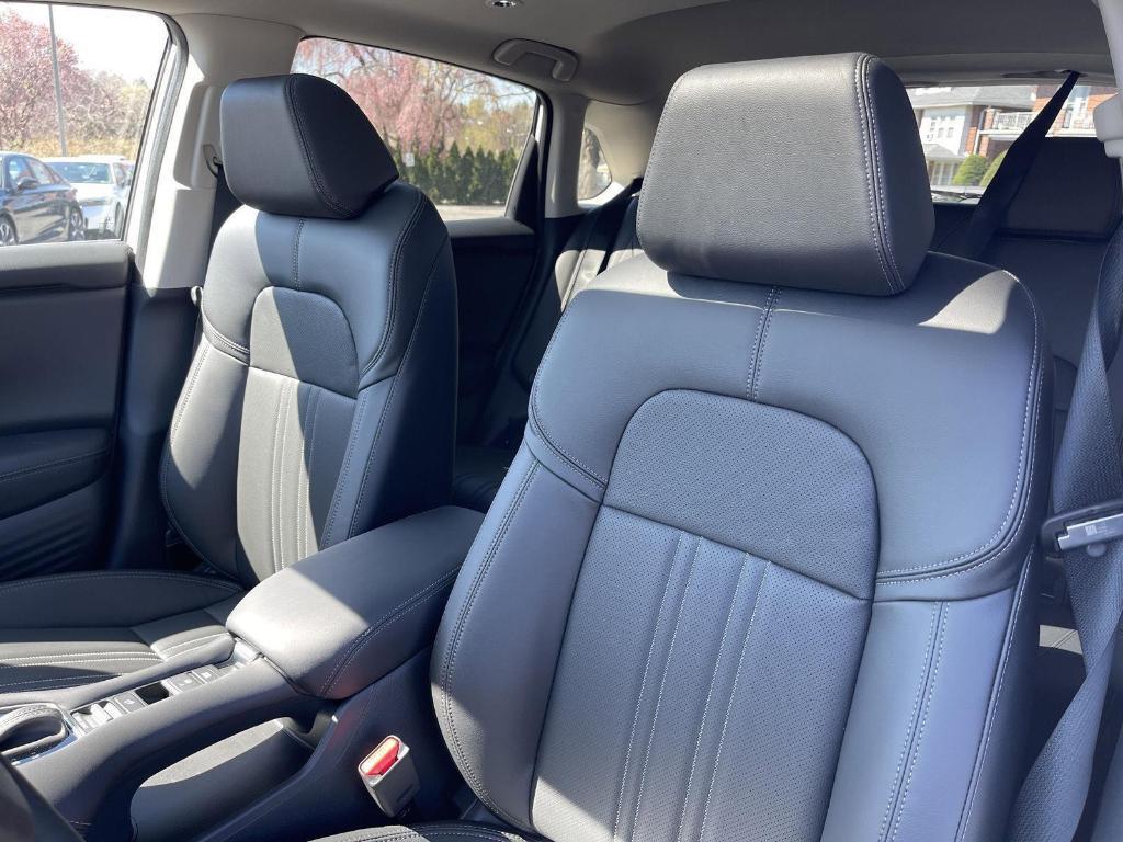 new 2025 Honda HR-V car, priced at $32,850