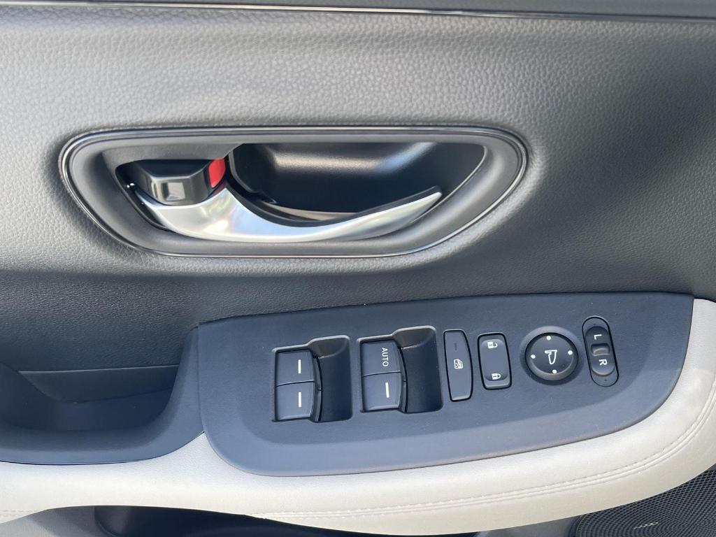 new 2026 Honda HR-V car, priced at $27,982