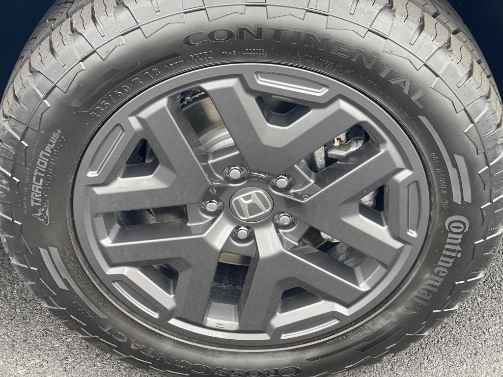 new 2026 Honda CR-V Hybrid car, priced at $40,650